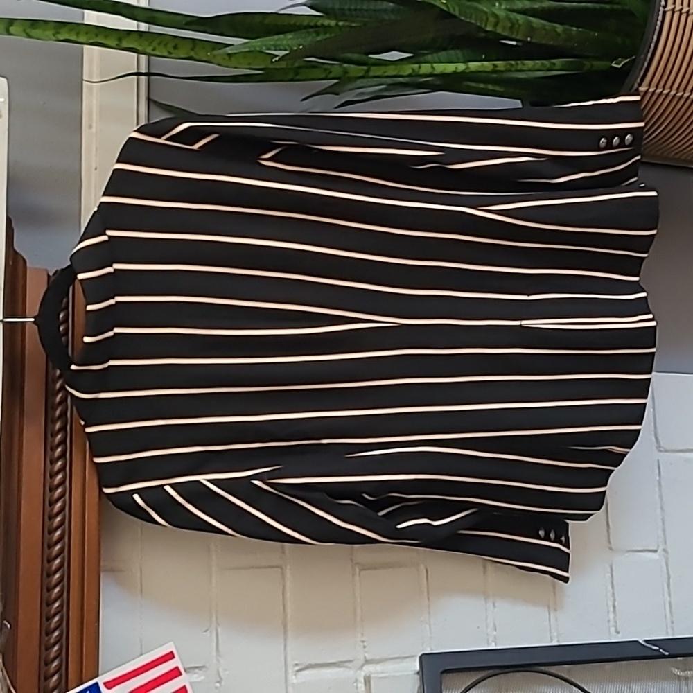 Striped Button Up Blazer - Picture 2 of 3